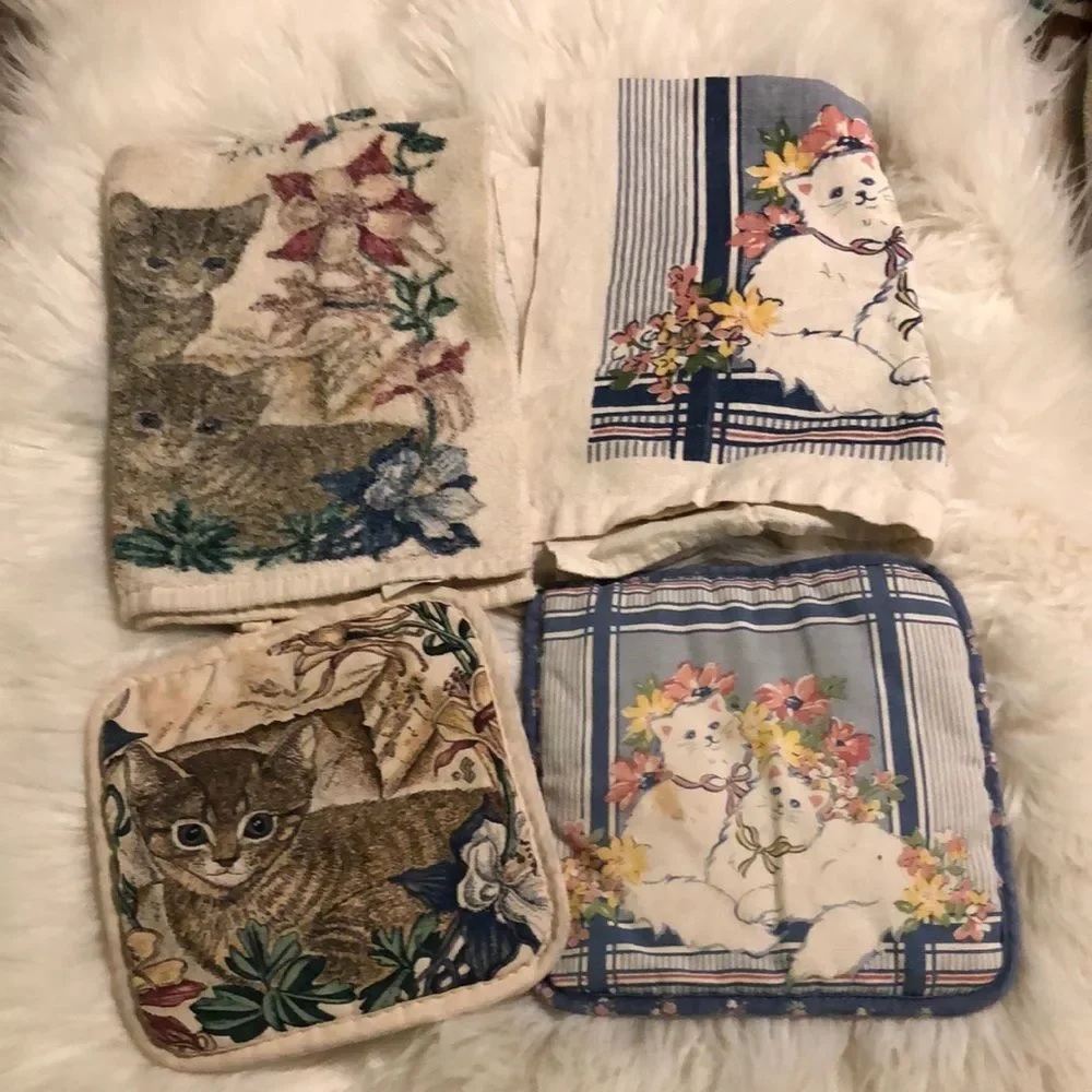 Cat Kitchen Linens - Dish Towels and Potholders -Two Matching Sets